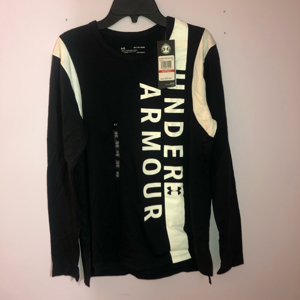 NWT long sleeve underarmour shirt
